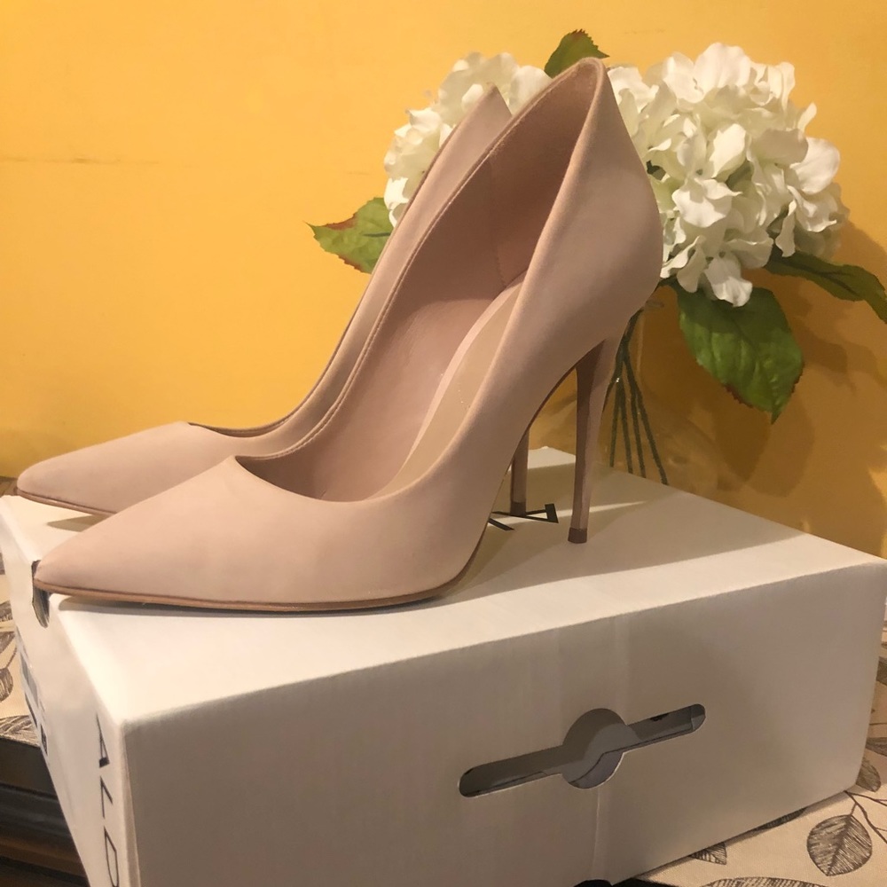 Aldo - Bone colored High heel 
Pointy toe